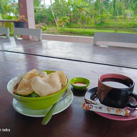 Talaga Tomohon Home Stay And Fishing Pond المظهر الخارجي الصورة