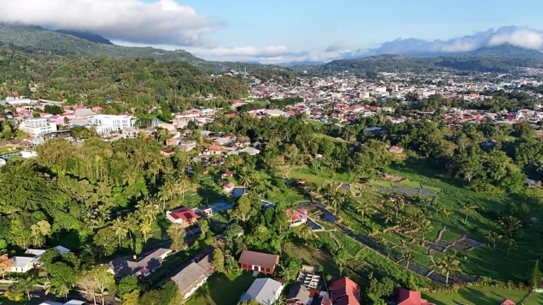Talaga Tomohon Home Stay And Fishing Pond المظهر الخارجي الصورة