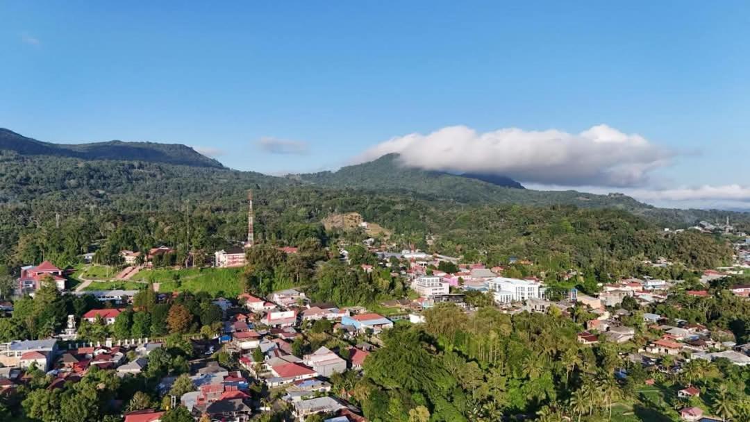 Talaga Tomohon Home Stay And Fishing Pond المظهر الخارجي الصورة